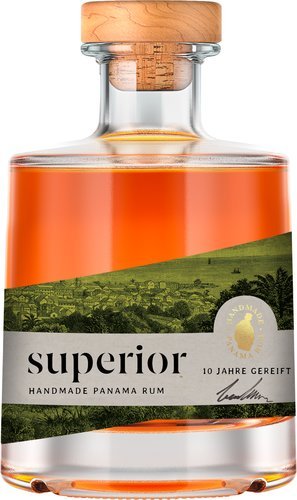 Spirituosen der Serie Superior Rum