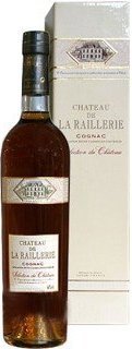Spirituosen der Serie Chateau de la Raillerie Cognac