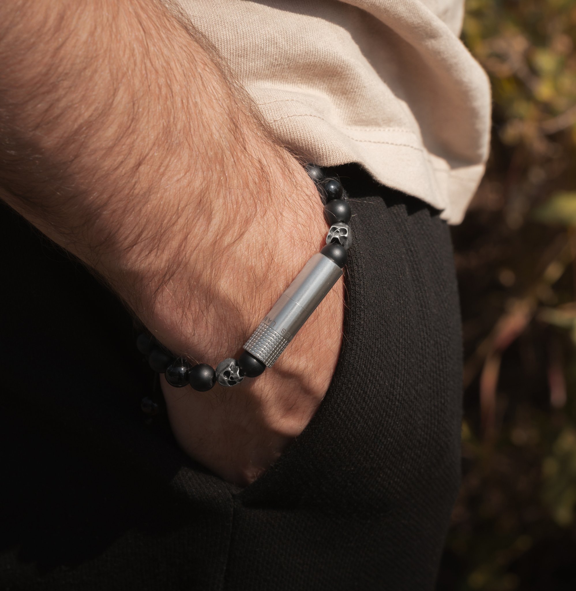 Les Fines Lames Punch Bracelets Oscuro Matt Totenkopf I_04