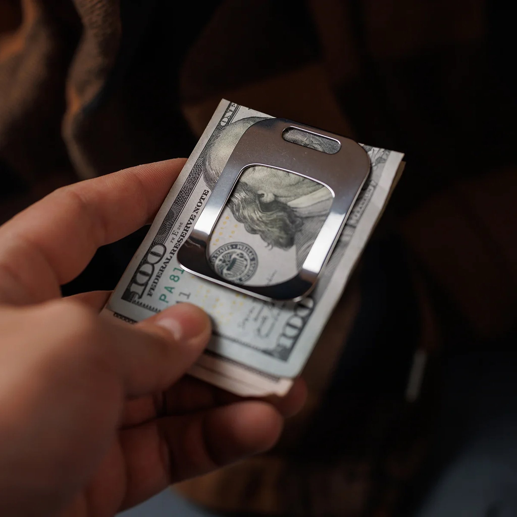 T135 Clip Blau (ohne Kette)_05